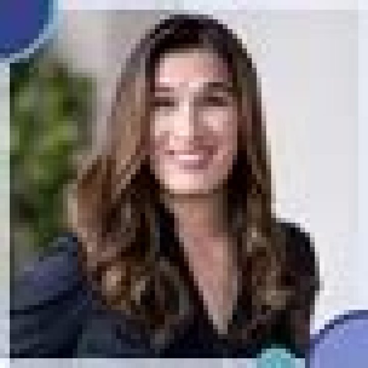 Can IRAs be held jointly by spouses?