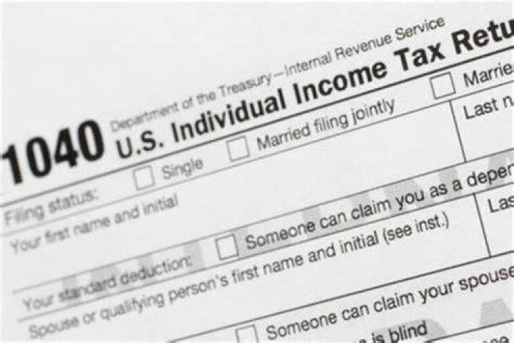 Do you need both spouses to sign a joint tax return?