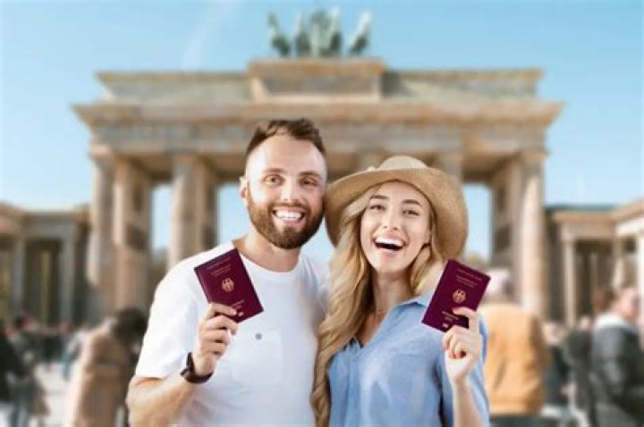 How can a German citizen work in the US?