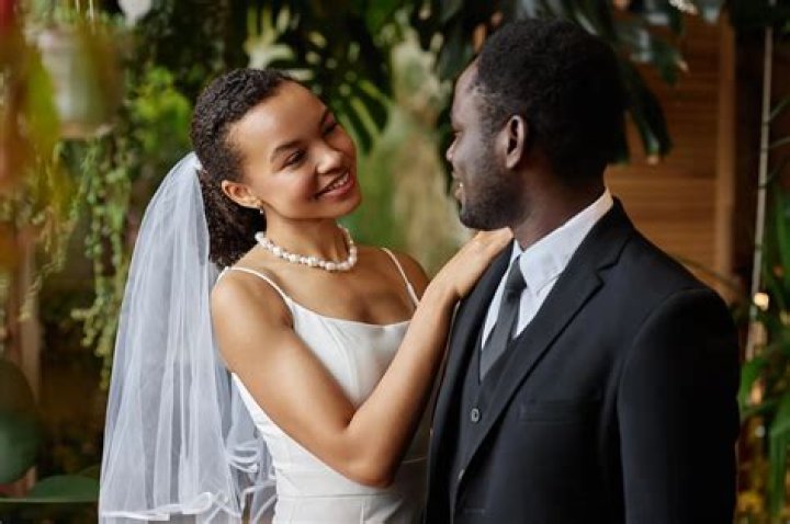 Is it compulsory to change surname after marriage in South Africa?